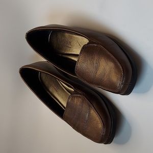 Aravon by New Balance, bronze loafers, GUC, size 8B